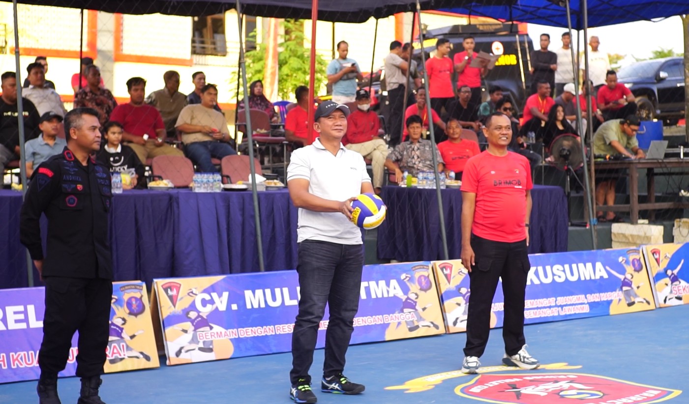BRIMOB KALTIM GELAR TURNAMEN BOLA VOLI PIALA DANSAT BRIMOB SE-BALIKPAPAN DALAM RANGKA HUT BRIMOB KE-80