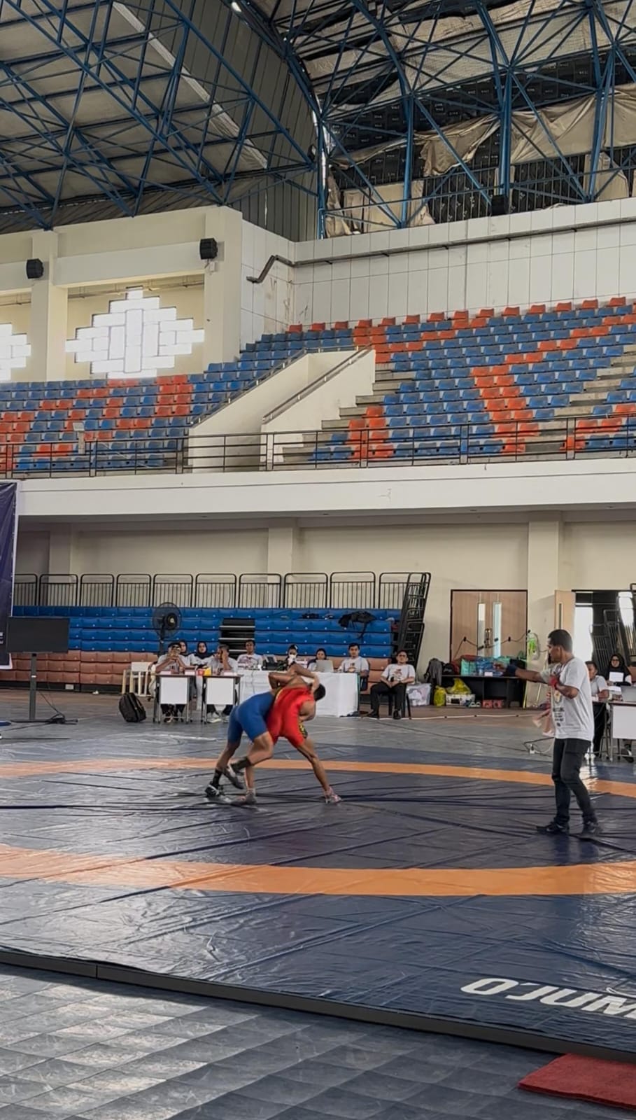 Bripda Fauzil Surya Salputra Raih Medali Perak Gulat Greco Roman di BK Porprov Kaltim 2025