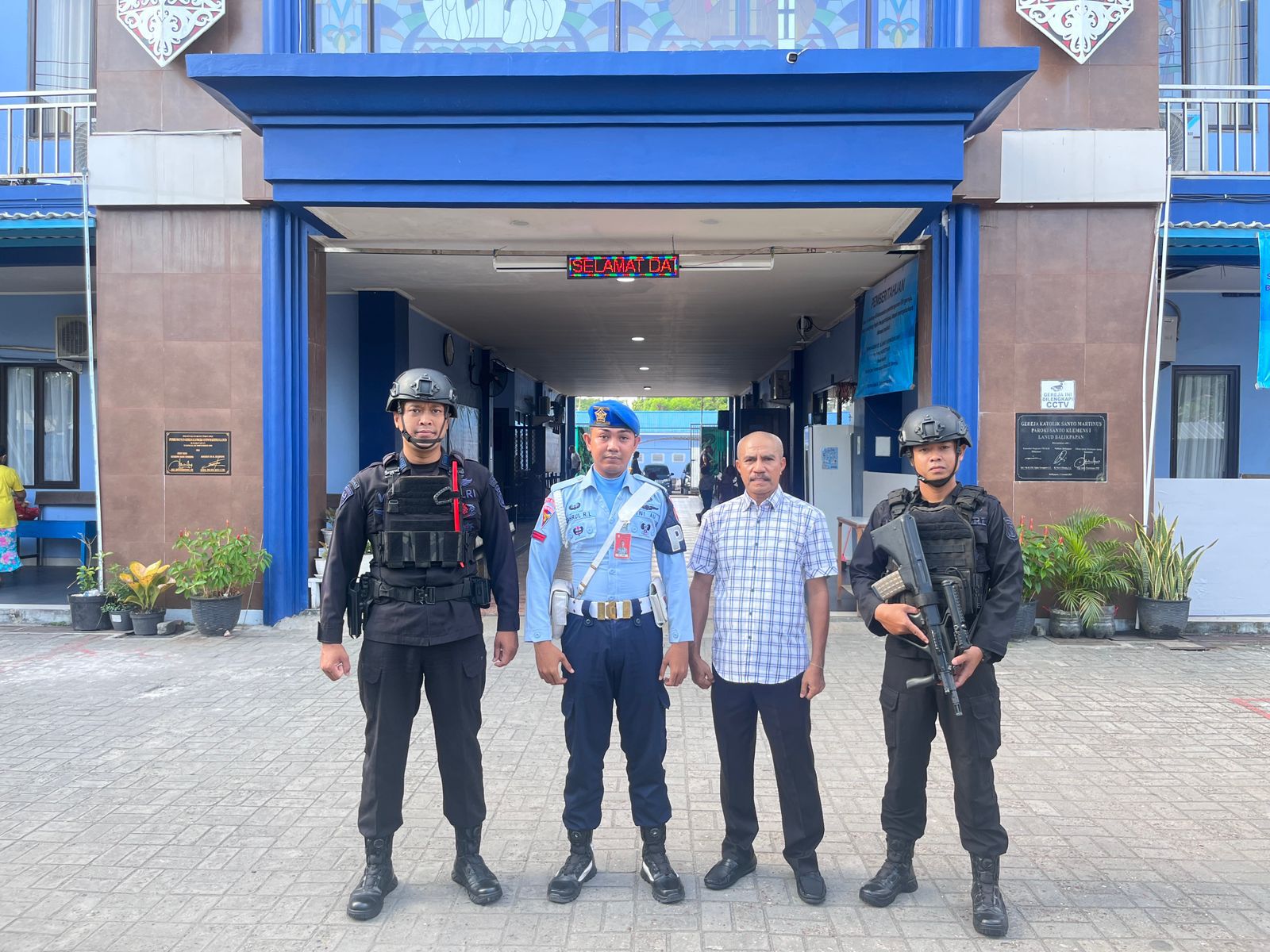Gegana Satbrimob Polda Kaltim Pastikan Keamanan Ibadah Minggu di Sejumlah Gereja Balikpapan