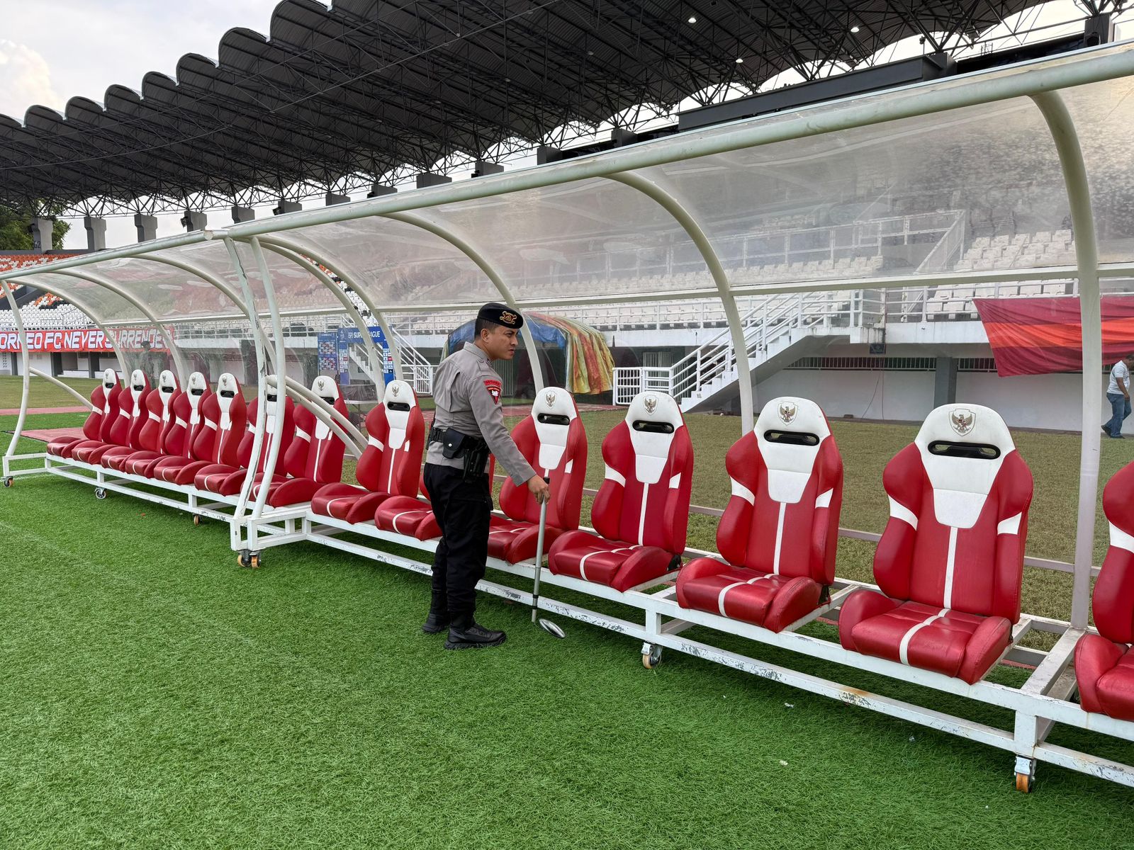 Perketat Keamanan, Personel Brimob Kaltim Kawal Laga Borneo FC vs Persita di Stadion Segiri