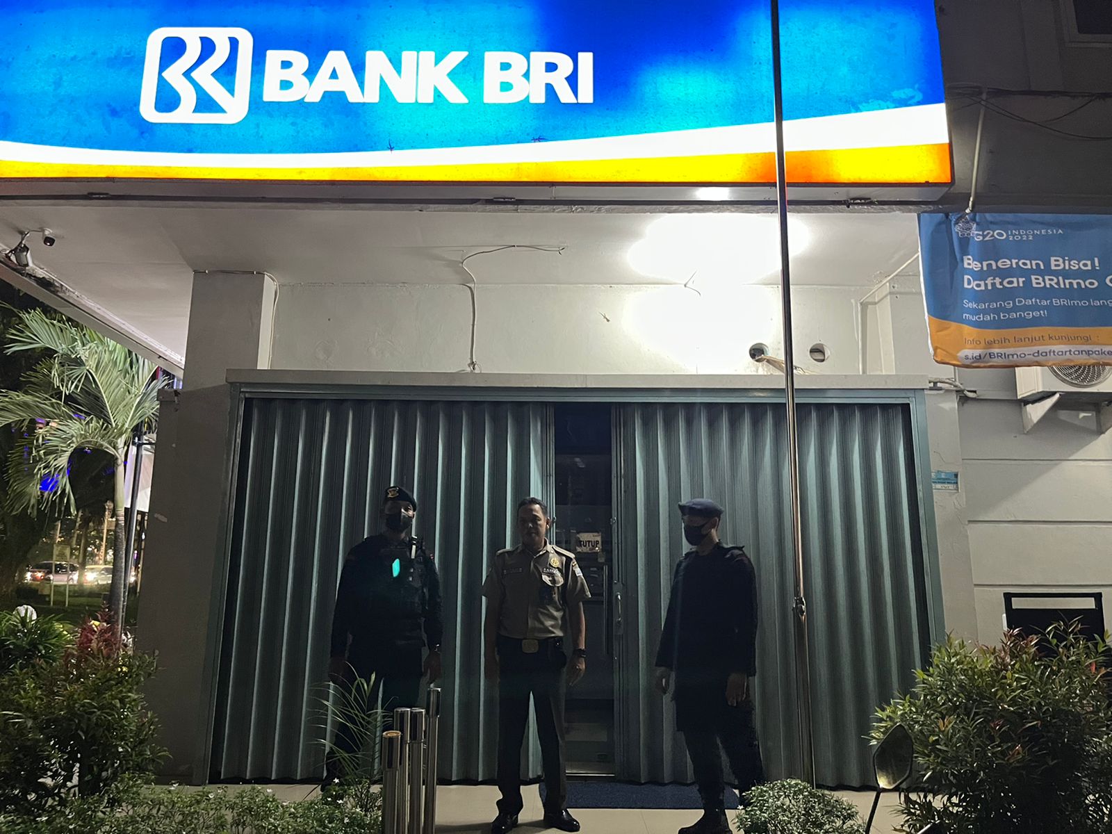 Cegah Kriminalitas, Brimob Polda Kaltim Patroli Obyek Vital Perbankan