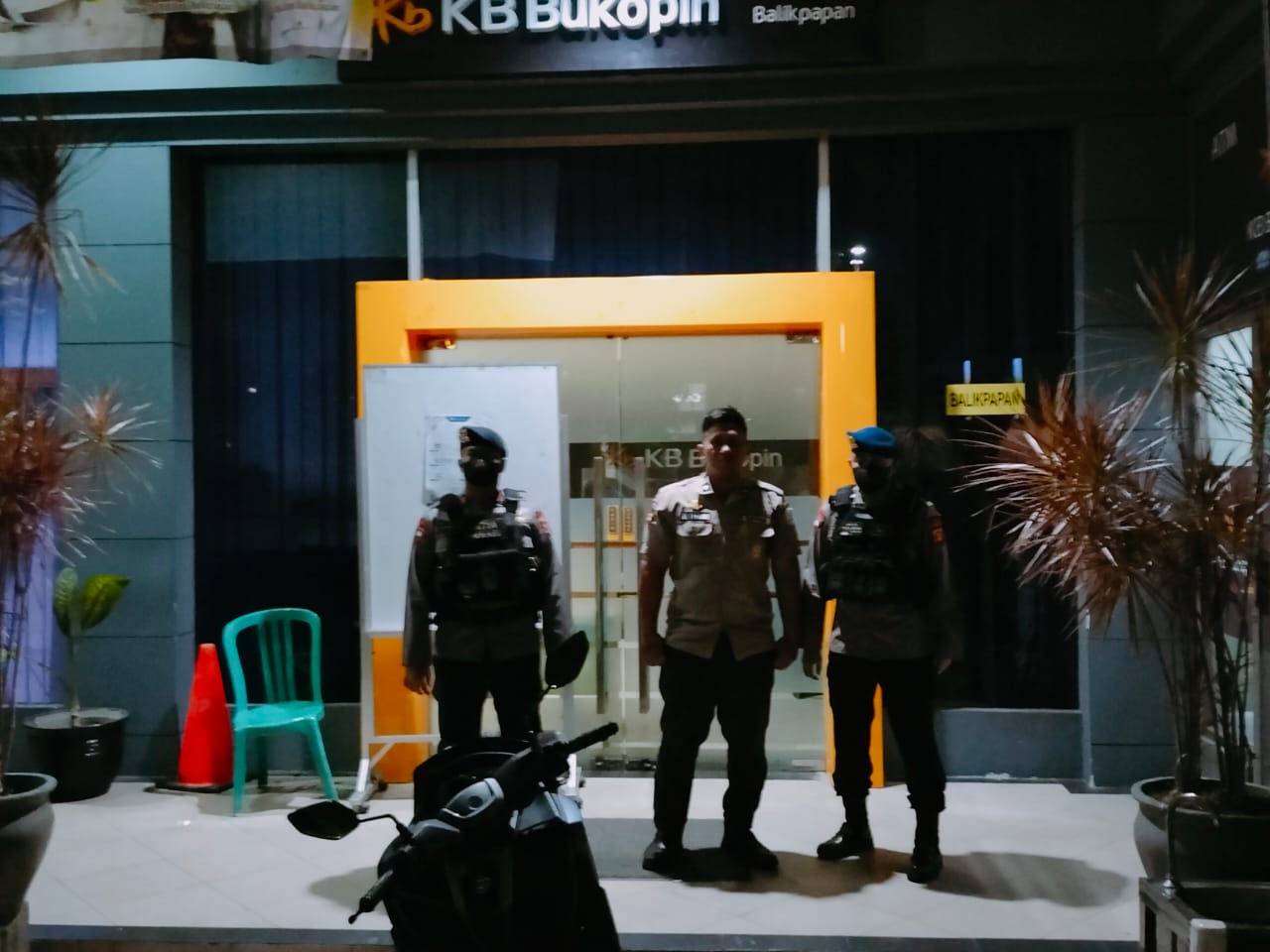 Ramadhan, Brimob Kaltim Tingkatkan Patroli Kantor Perbankan dan ATM