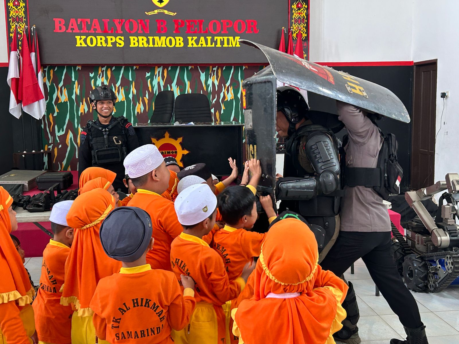 Siswa TK Al Hikmah Samarinda Antusias Kenali Brimob di Mako Batalyon B Pelopor
