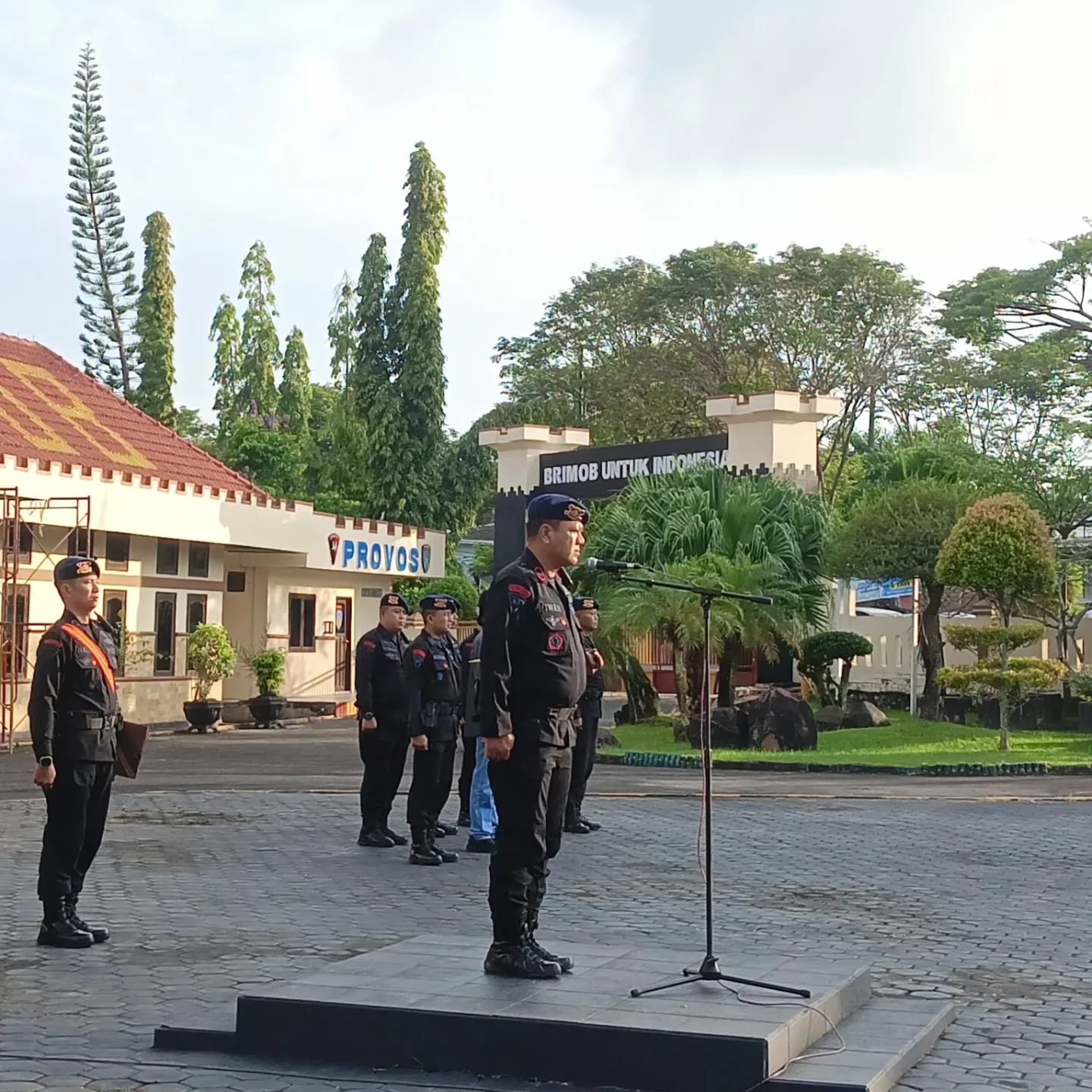 Satbrimob Polda Kaltim Siaga Penuh Amankan May Day