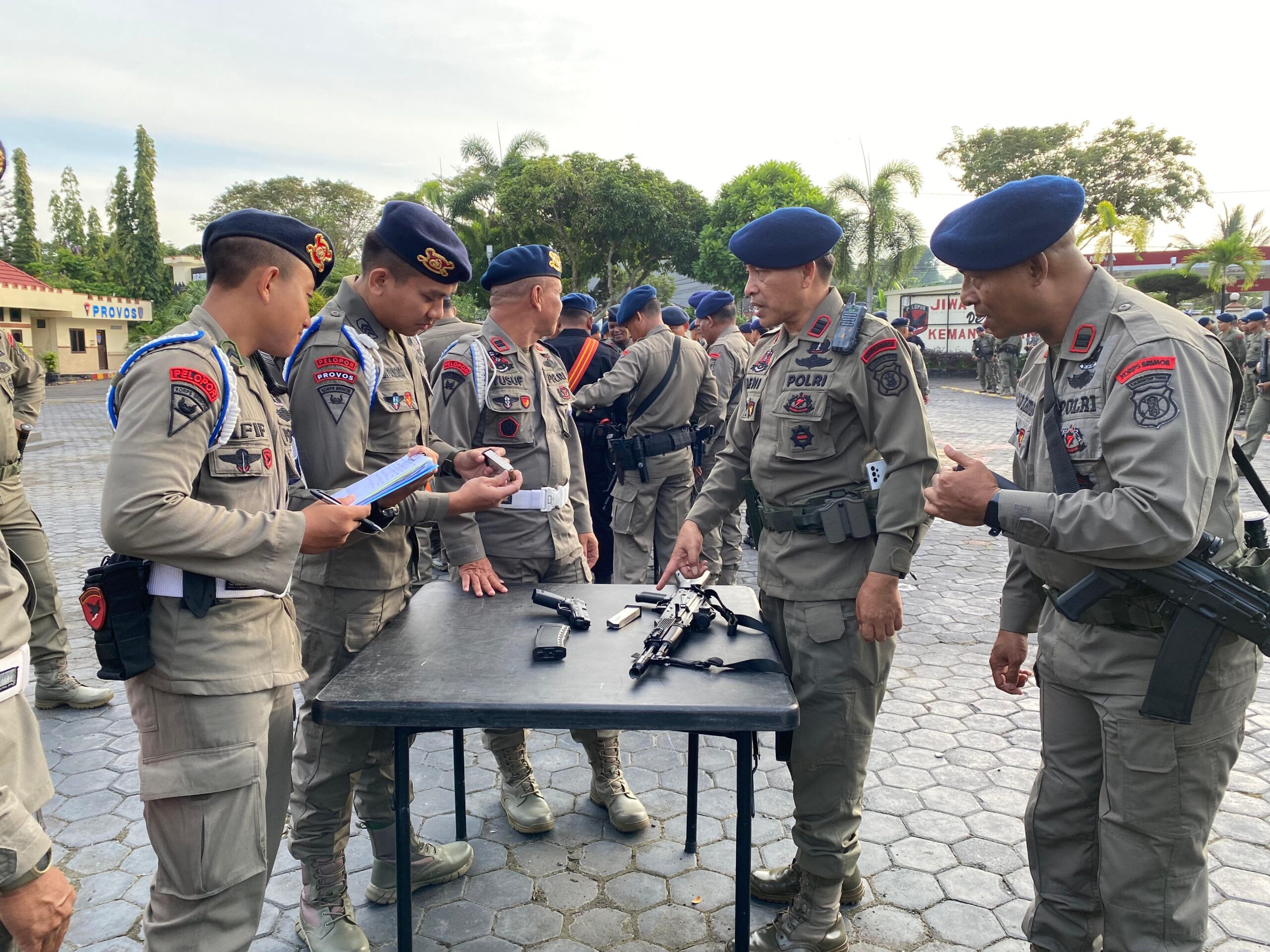 Cegah Penyalahgunaan Senpi, Provos Brimob Kaltim Gelar Pemeriksaan Mendadak