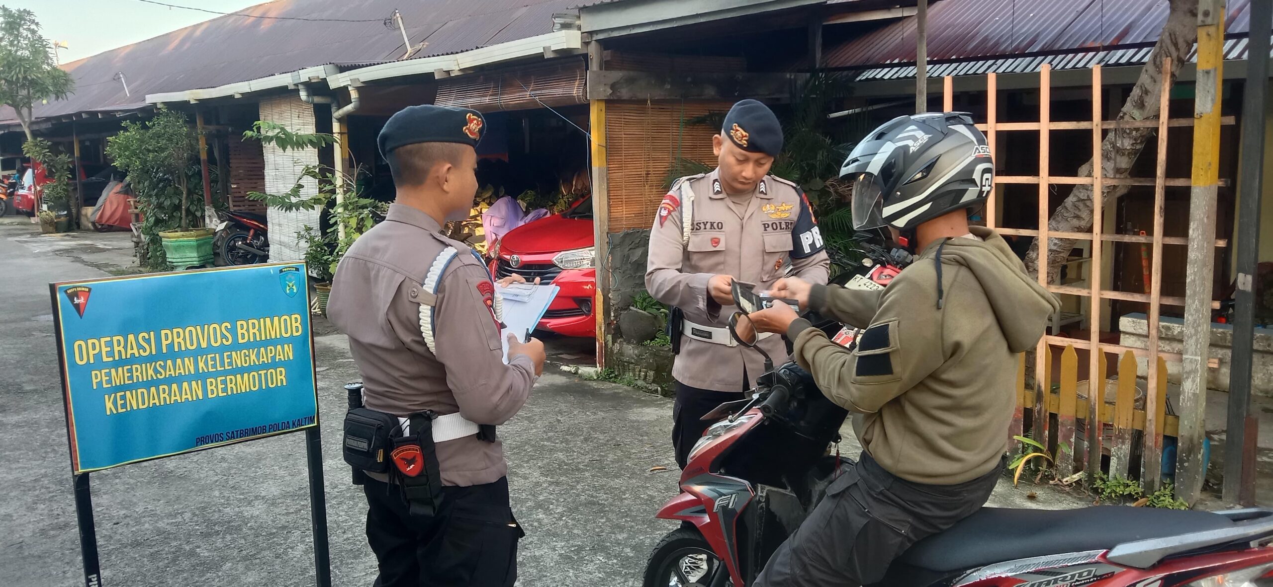 Gaktiblin, Seksi Provos Batalyon A Brimob Kaltim Periksa Kelengkapan Kendaraan Anggota