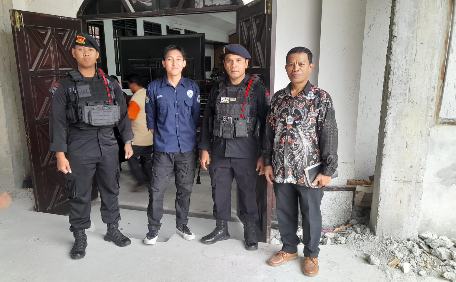 Pastikan Keamanan Ibadah Minggu di Balikpapan, Brimob Gelar Patroli Rutin di Sejumlah Gereja