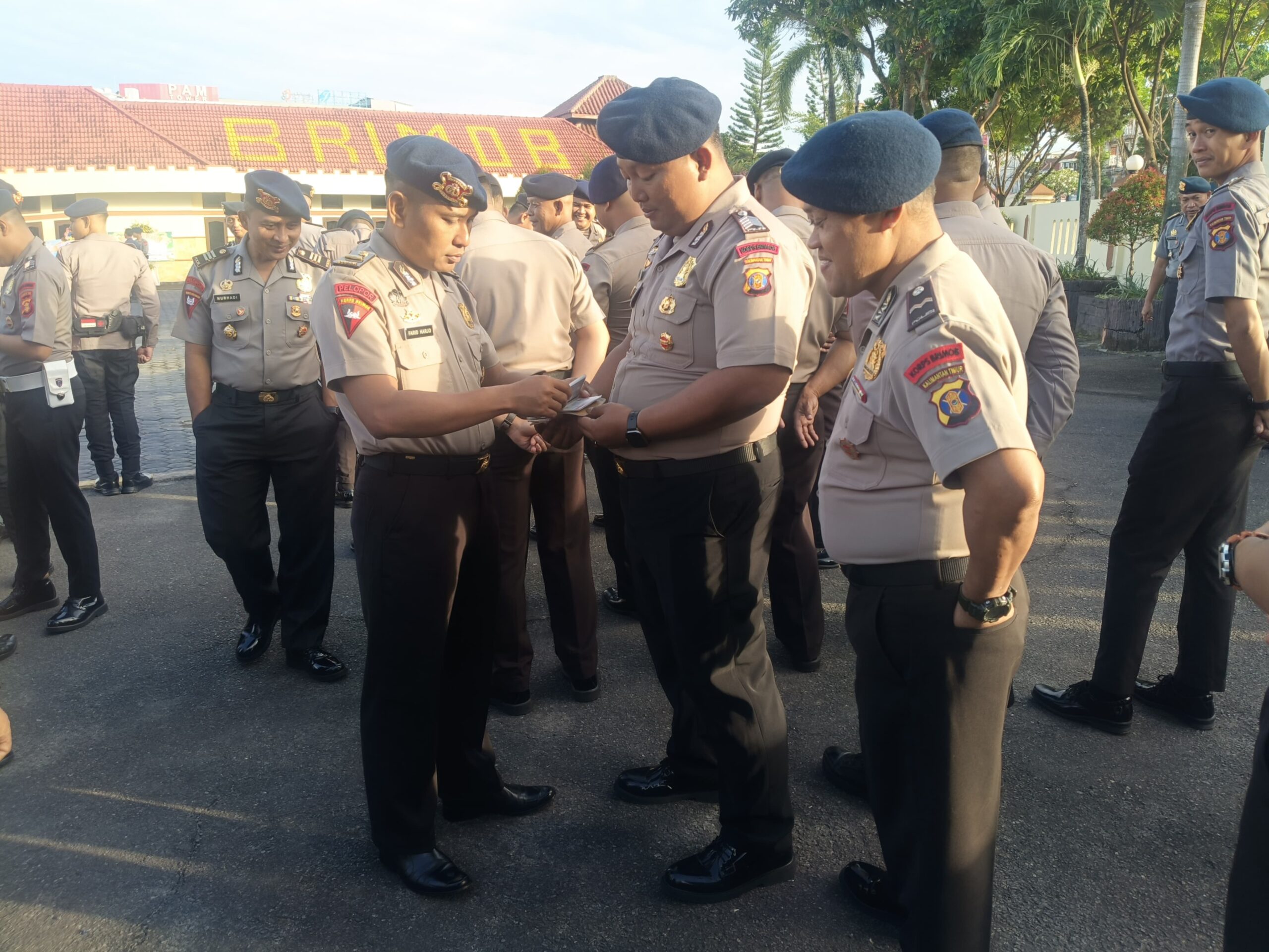 Apel Kesiapsiagaan Brimob Kaltim: Apresiasi Atas Suksesnya Peringatan Hari Bhayangkara dan Pengecekan Menyeluruh