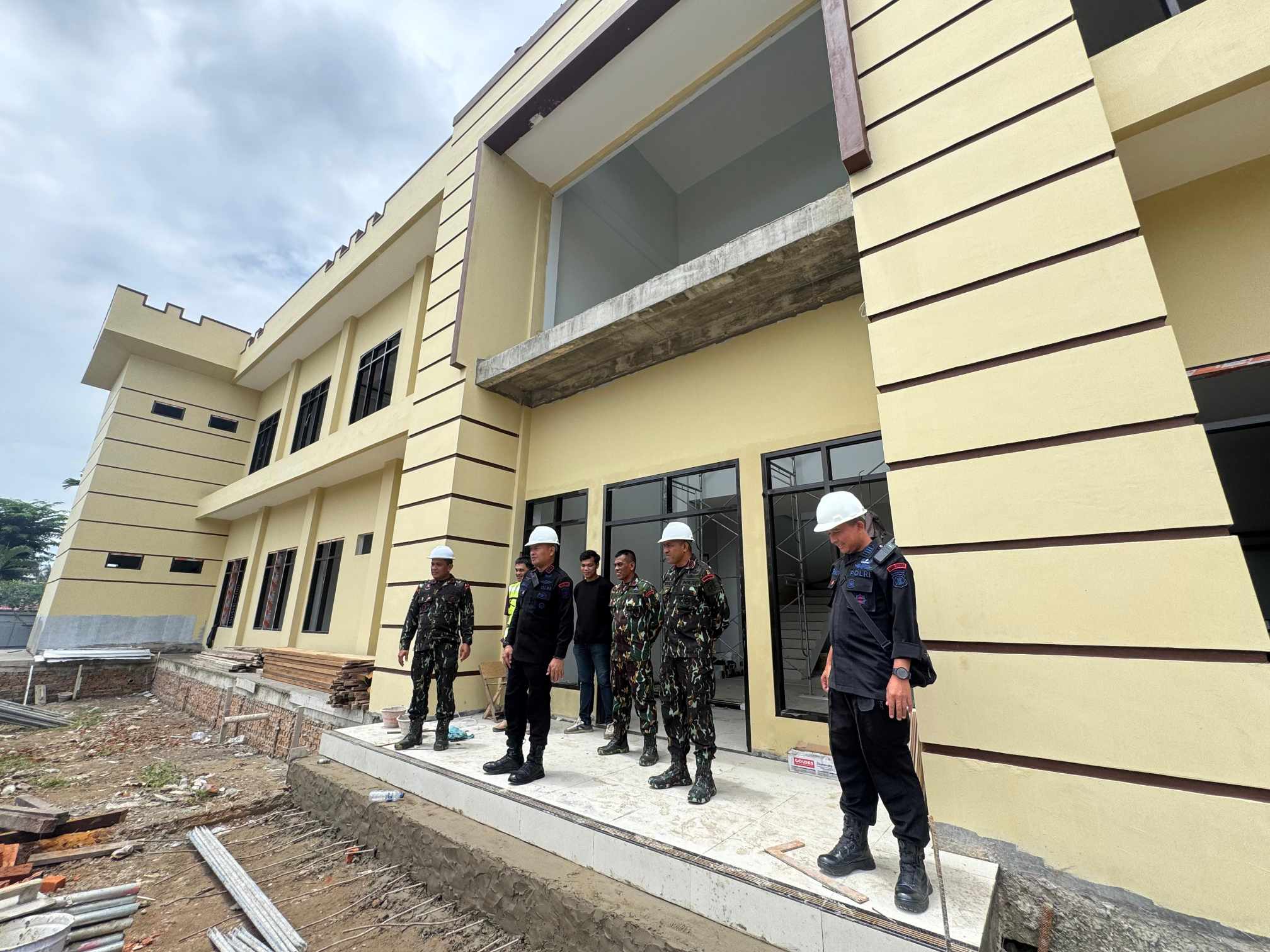 Wadansat Brimob Kaltim Tinjau Progres Pembangunan Gedung Baru Batalyon B Pelopor