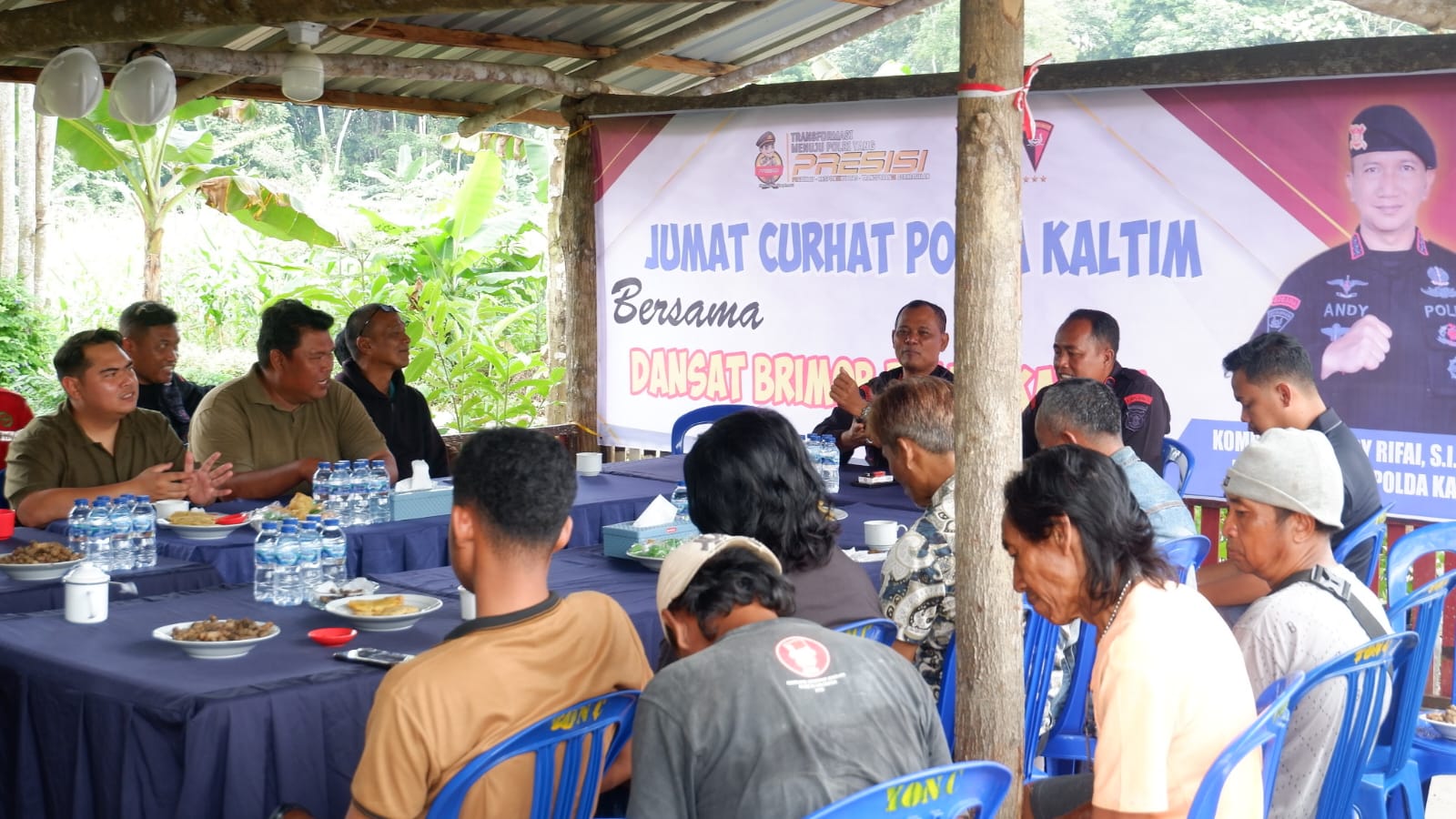 Brimob Polda Kaltim Gelar Jum’at Curhat Bersama Tokoh Masyarakat Karangjoang Balikpapan Utara