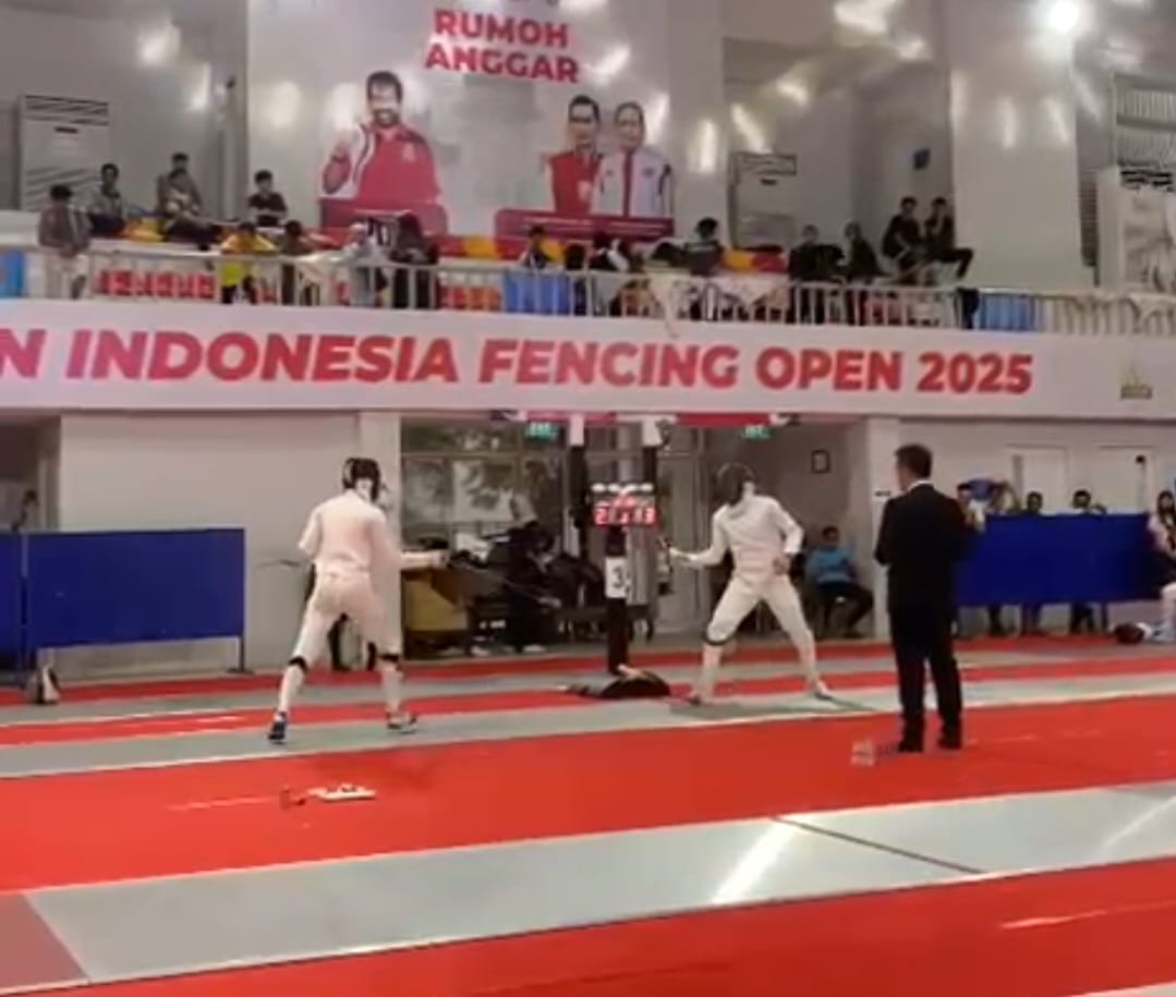 Personel Brimob Polda Kaltim Raih Prestasi di Kejuaraan Anggar Nasional dan Indonesia Open 2025