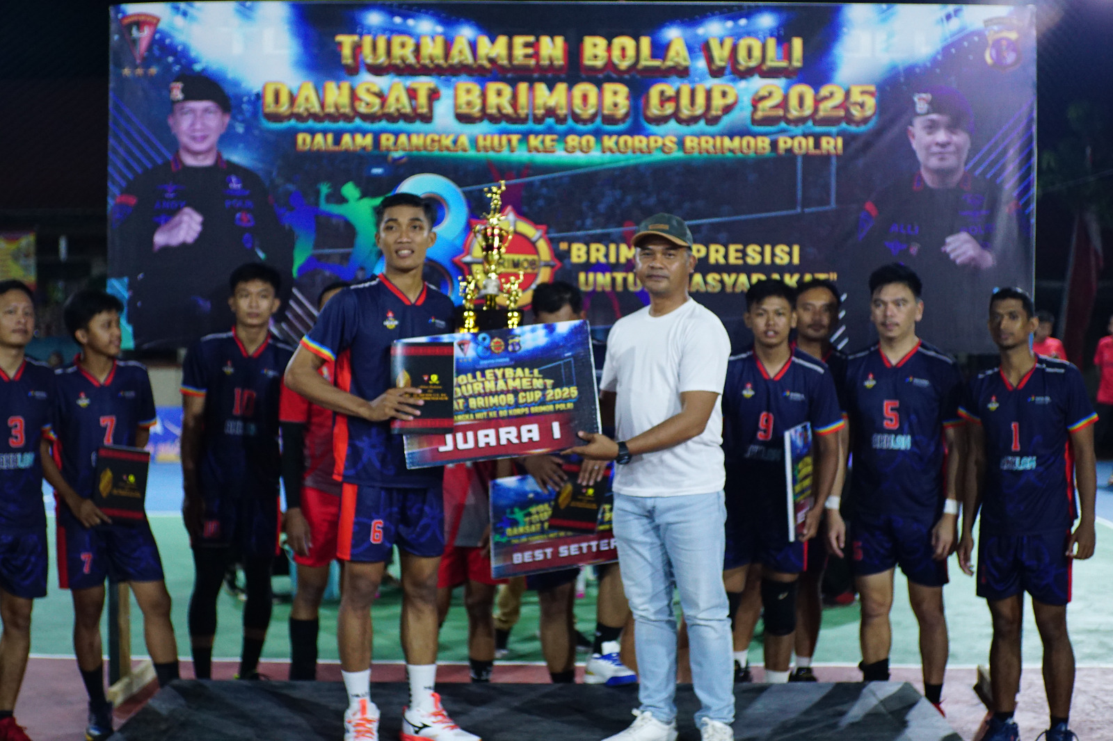 Penutupan Turnamen Bola Voli Dansat Brimob Cup 2025, Meriah, Penuh Sportivitas dan Kebersamaan