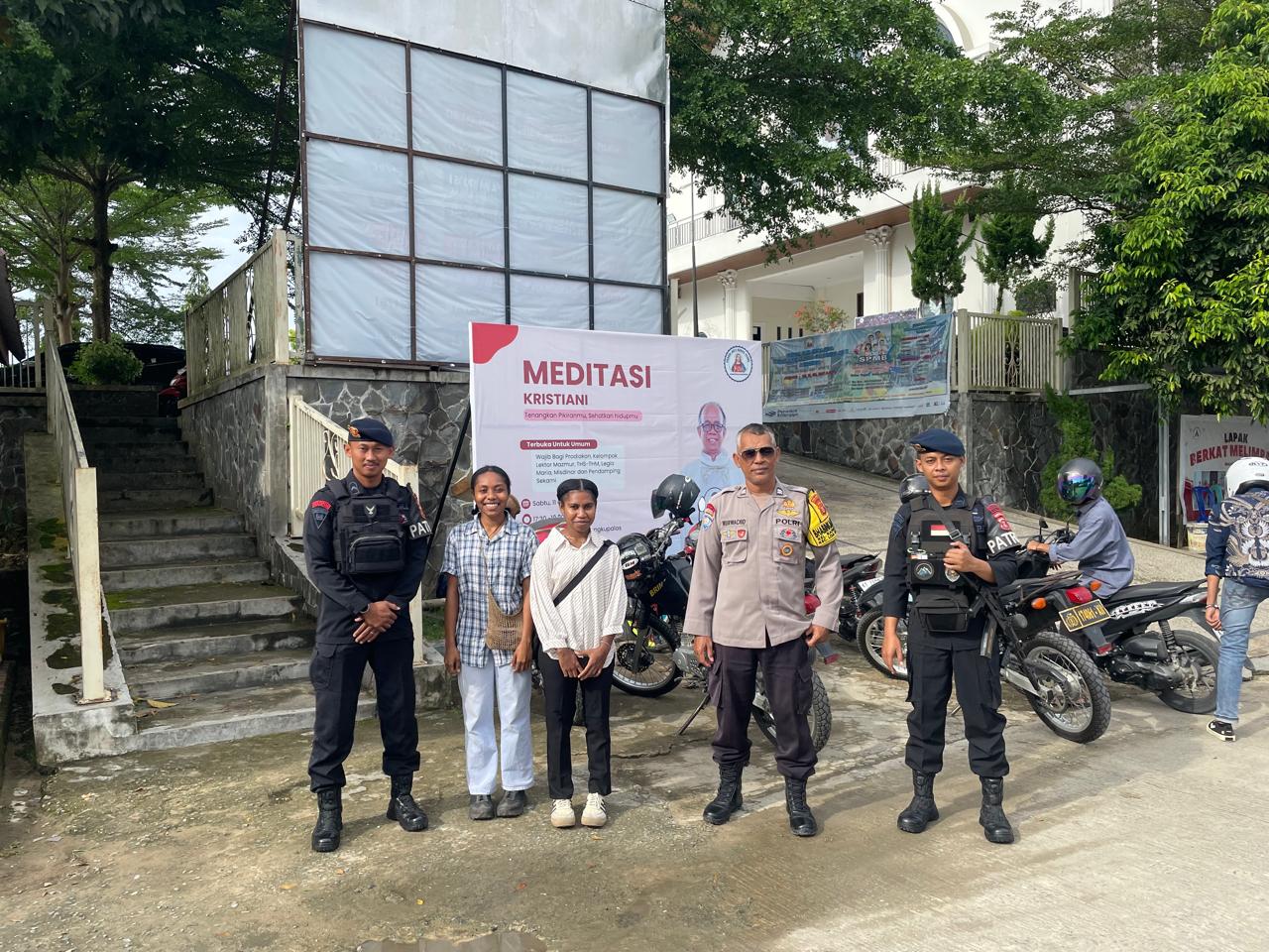 Jaga Keamanan Dan Ketertiban Masyarakat, Tim Patroli Batalyon B Brimob Kaltim Gelar Patroli Gereja di Wilayah Samarinda