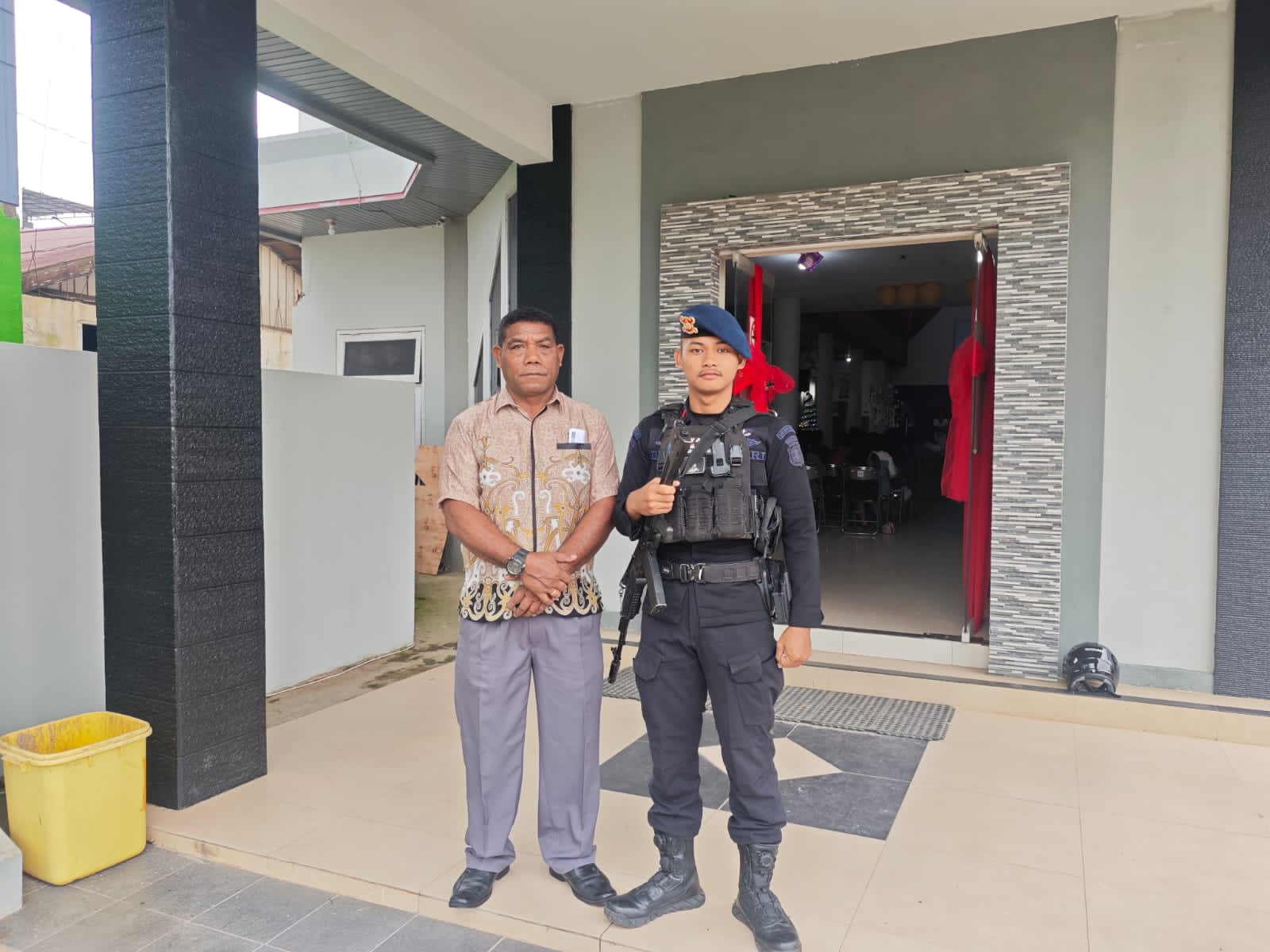 Jelang Natal, Brimob Kompi 3 Batalyon C Pelopor Berau Pastikan Keamanan Ibadah di Sejumlah Gereja