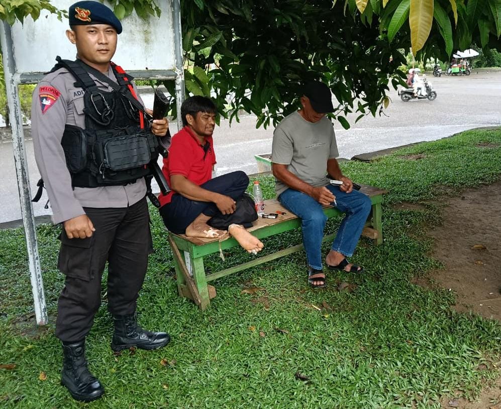 Patroli Sambang Warga Brimob Paser, Antisipasi Curanmor dan Jaga Kamtibmas