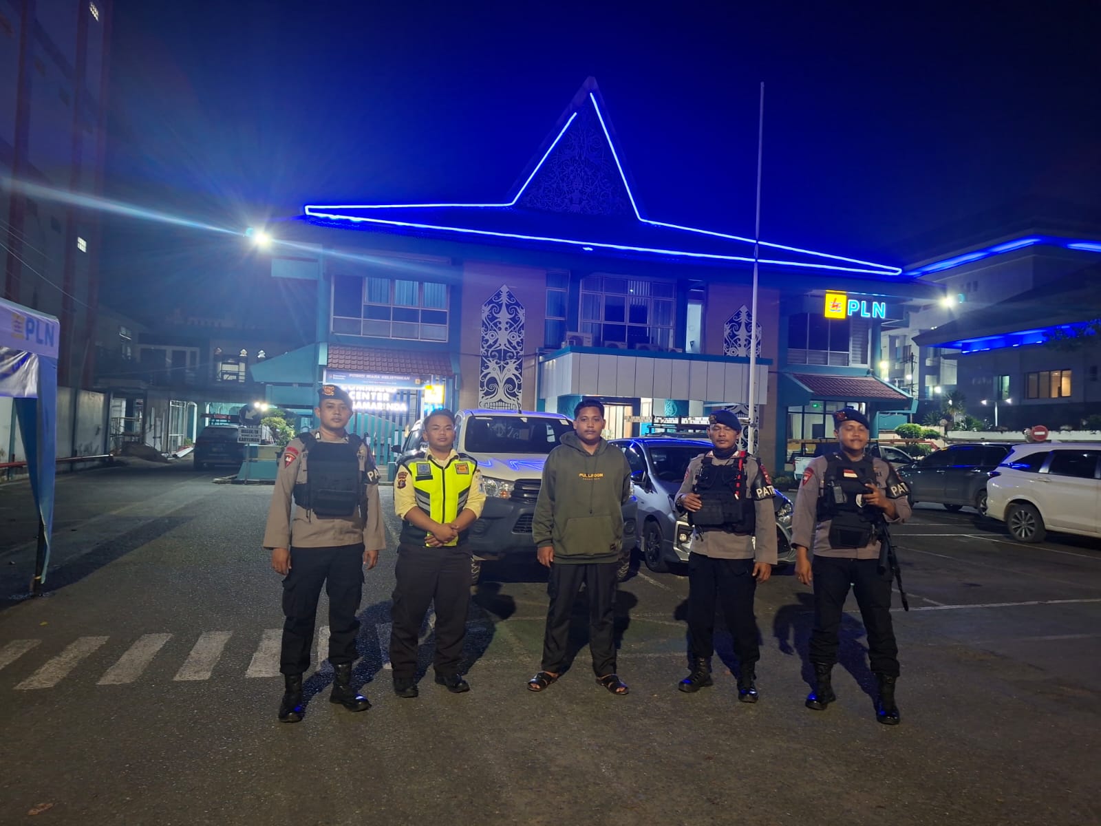 Jaga Stabilitas Keamanan Objek Vital, Tim Patroli Brimob Kaltim Sisir Perkantoran dan Pusat Ekonomi di Samarinda