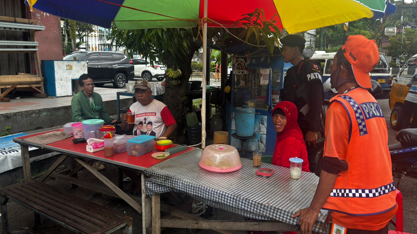 Cegah Premanisme di Terminal, Personel Gegana Brimob Kaltim Sambangi Warga Balikpapan Permai