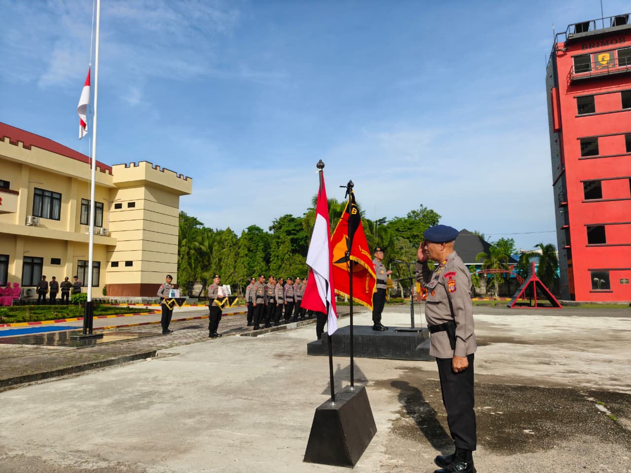 Pengabdian Tanpa Batas: Batalyon B Pelopor Gelar Apel Tradisi Lepas Iptu Priyo Susilo Memasuki Masa Purna Bakti
