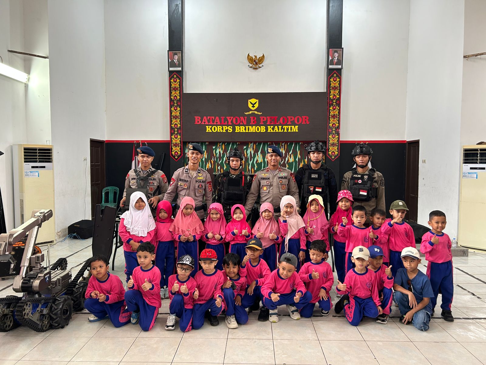 Tanamkan Jiwa Nasionalisme Sejak Dini, Batalyon B Pelopor Brimob Kaltim Sambut Kunjungan Edukasi TK Islam Ittihad