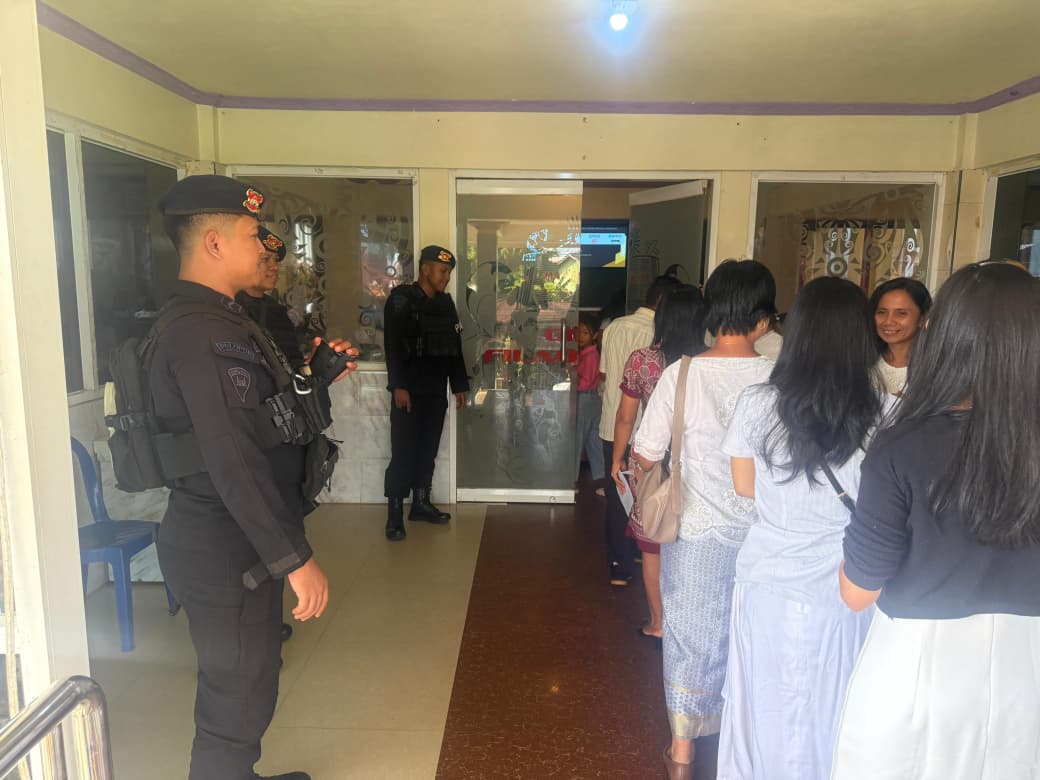 Jamin Keamanan Ibadah Hari Minggu, Brimob Batalyon B Pelopor Patroli ke Sejumlah Gereja di Samarinda