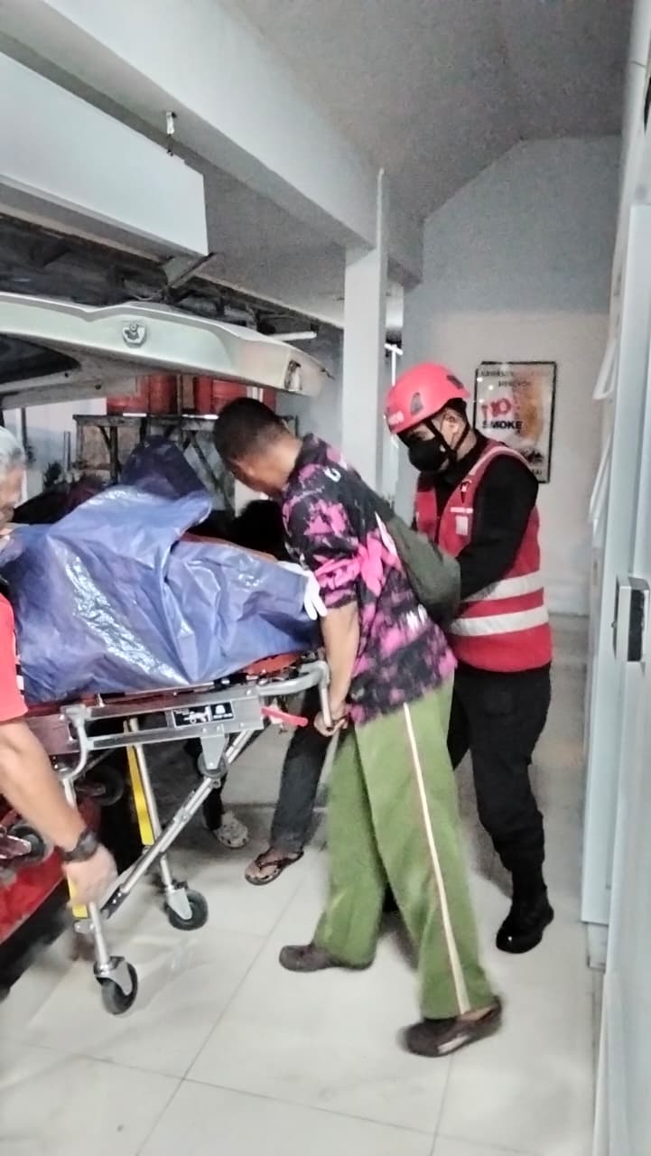 Mayat Ditemukan di Gn. Empat Balikpapan, Brimob Evakuasi