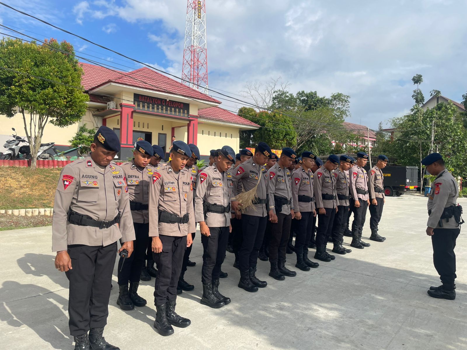 Sinergitas BKO Polresta Balikpapan, Personel Kompi 1 Batalyon C Pelopor Amankan Aksi Unjuk Rasa di Balai Kota