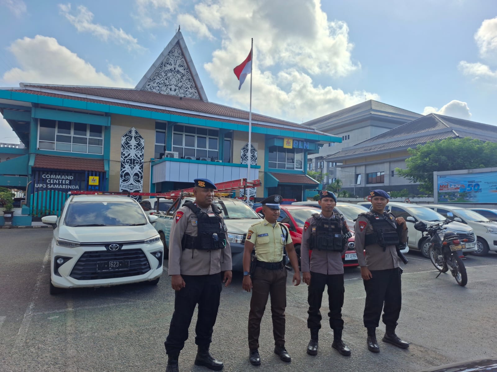 Batalyon B Pelopor Brimob Kaltim Gelar Patroli Kamtibmas di Titik Strategis Samarinda