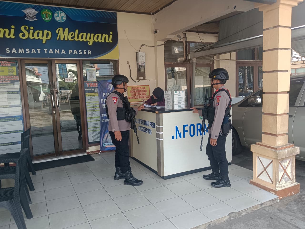 Tingkatkan Keamanan Aset Polri, Tim Patroli Brimob Paser Sisir Sejumlah Lokasi Strategis di Tanah Grogot