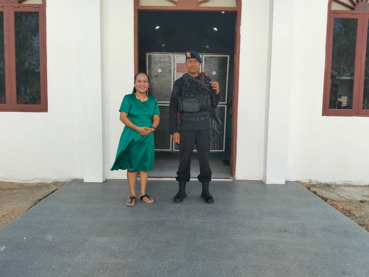 Jaga Kondusifitas Wilayah, Patroli Kompi 2 Batalyon C Pelopor Brimob Kaltim Sambangi Gereja di Tanah Grogot
