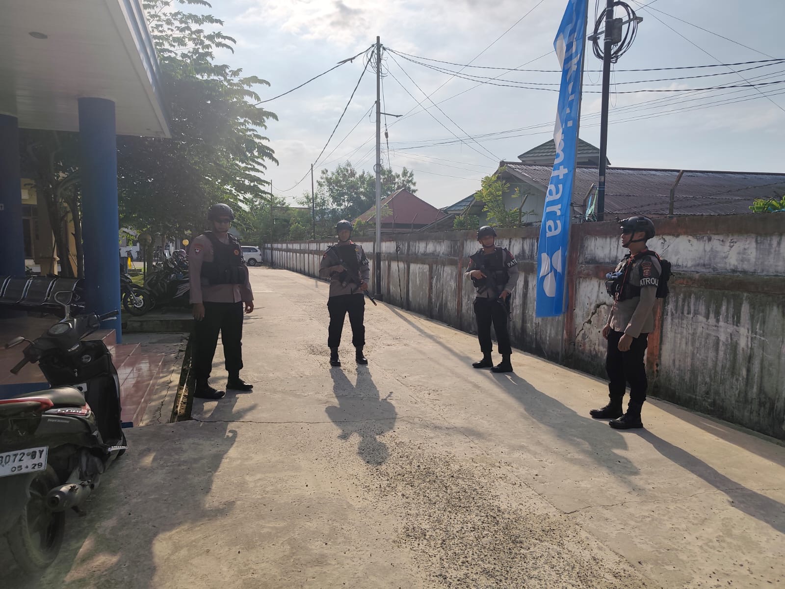 Amankan Objek Vital Pelayanan Publik, Personel Brimob Samarinda Patroli Pengamanan Aset Polri