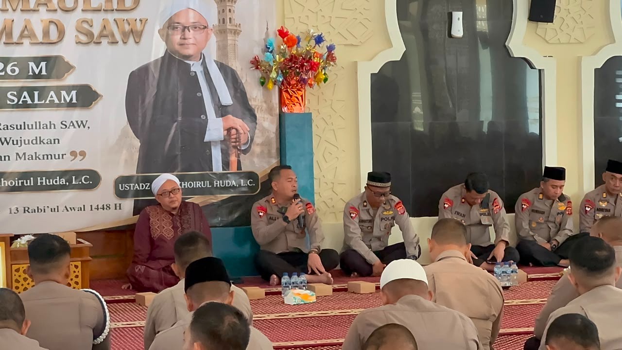 Tingkatkan Ketakwaan dan Jiwa Pengabdian, Satbrimob Polda Kaltim Peringati Maulid Nabi Muhammad SAW di Masjid Assalam Stalkuda