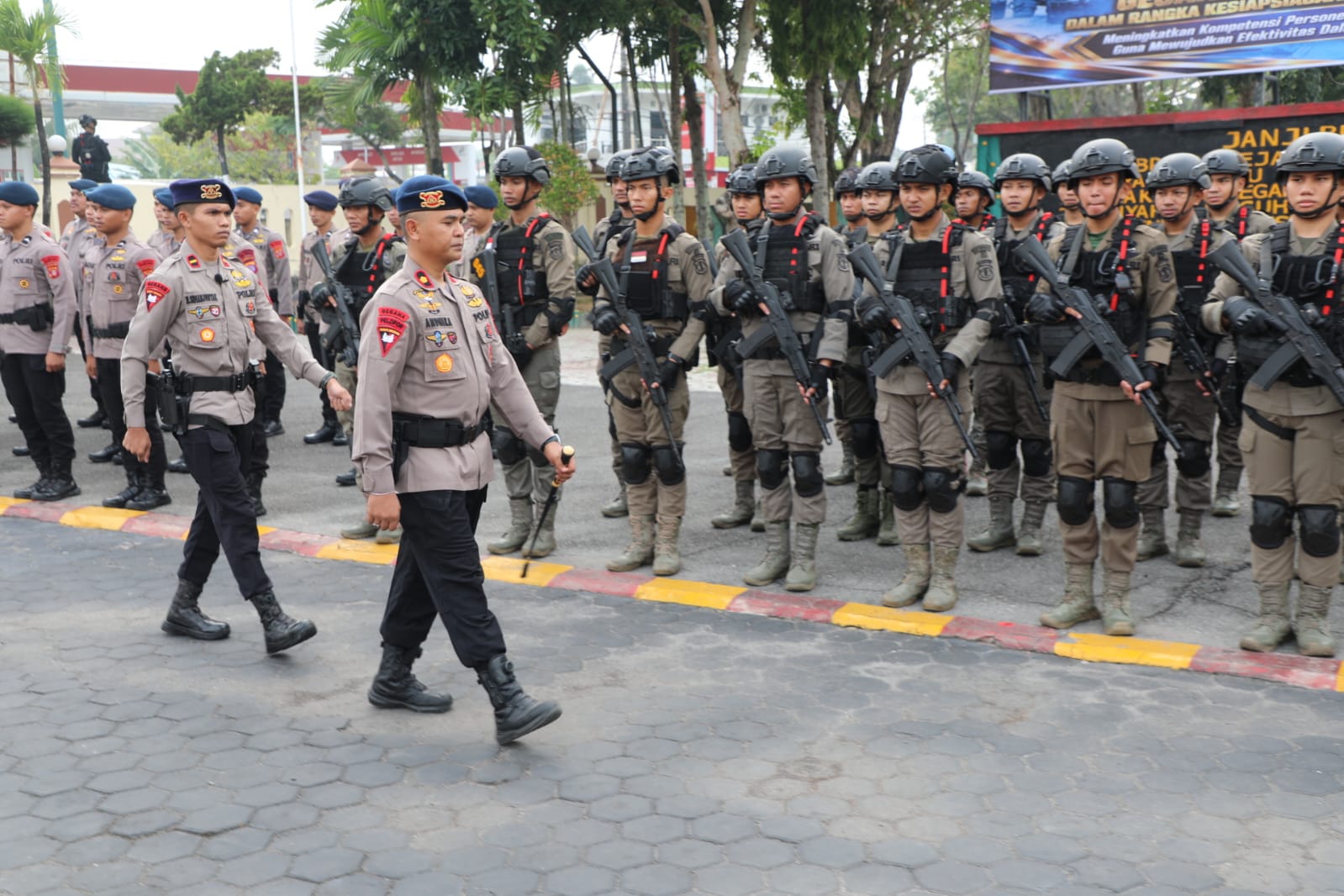 Danden Gegana SatBrimobda Kaltim Pimpin Upacara Pembukaan Latihan Peningkatan Kemampuan Gegana, Siapkan Personel Hadapo Tantangan Oprasional Kalimantan Timur